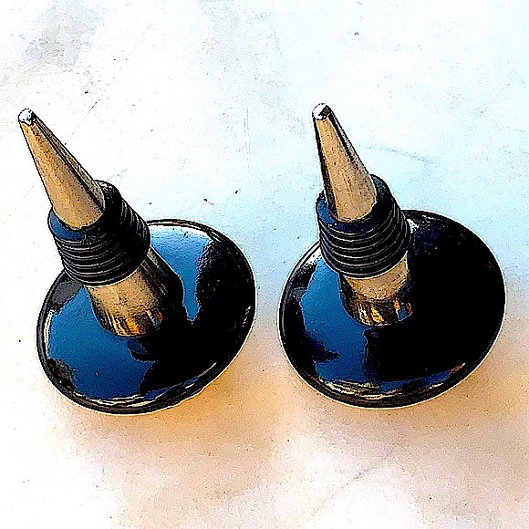 CASA DECOR BOTTLE STOPPERS BLACK SILVER BRASS - Picture 3 of 8